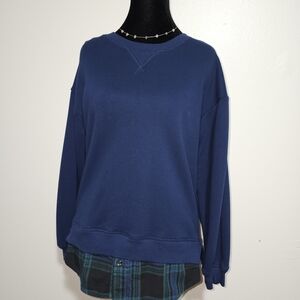 Elegant Navy Blue Women's Crew Neck Sweater